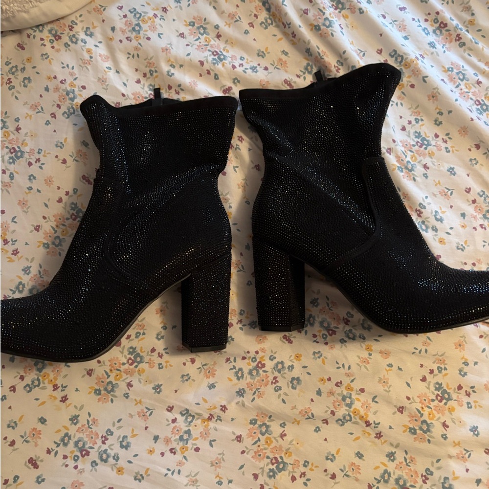Elegant Black Ankle Boots with sparkle